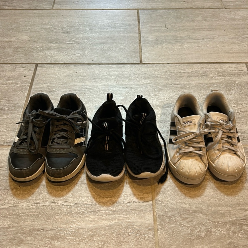 3 boys shoe bundle Adidas, American Eagle Nautica size 13